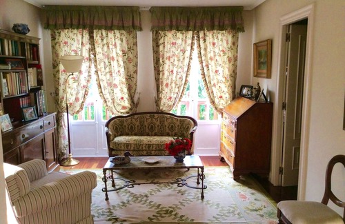 Hazas House | Nice family country house on a garden plot of almost 1 Ha.