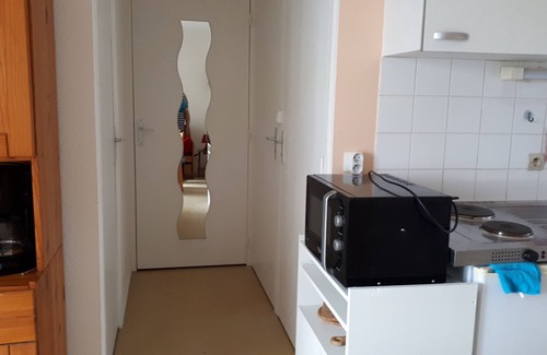 Saint-Marc-sur-Mer Apartment | Nice flat. 2 rooms, 2 adults 2 children, 20 meters from the beach, balcony, park