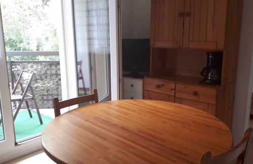 Saint-Marc-sur-Mer Apartment | Nice flat. 2 rooms, 2 adults 2 children, 20 meters from the beach, balcony, park