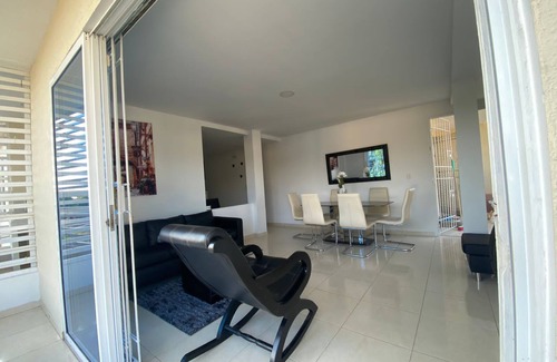 El Bosque Apartment | Nice fully furnished apartment - Guest friendly/Apartamento amoblado completo