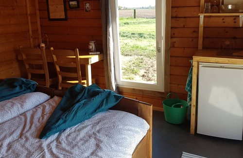 Vortum-Mullem Cottage | nice hiker's hut, in rural surroundings, Pieterpad route, Maasheggen