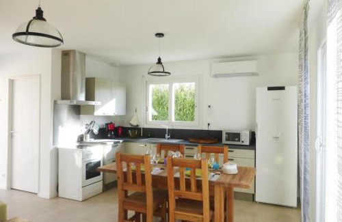Arpaillargues-et-Aureillac House | Nice holiday home with private terrace, Arpaillargues-et-Aureillac
