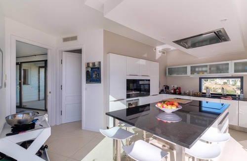 Les Adrets-de-l'Esterel House | Nice home in Les Adrets-de-l'Estérel