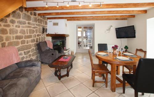 Saint-Pierre-de-Colombier House | Nice Home In Saint-Pierre-De-Colomb