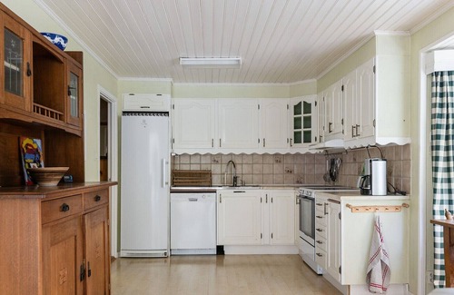 Stavsjo House | Nice holiday home in a secluded location by Bolmen, Ljungby | SE06060