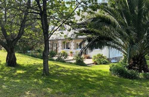 Paimpol House | Nice holiday home, swimming pool, beautiful garden, quiet, 400m from the sea