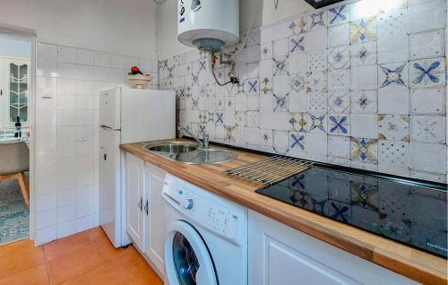 San Nicolas del Puerto House | Nice Home In San Nicolas Del Puerto