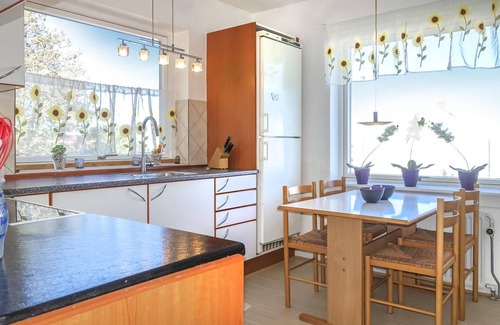 Tejn House | Nice home in Allinge with kitchen