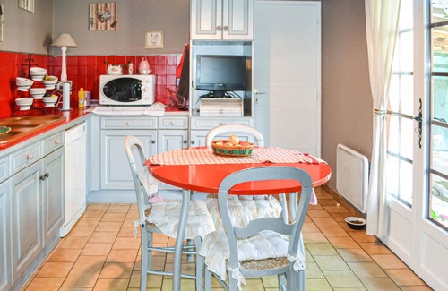 Les Eyzies House | Nice home in Bergerac with WiFi