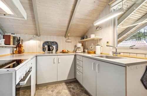 Ho House | Nice home in Blåvand with WiFi