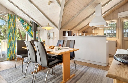 Ho House | Nice home in Blåvand with WiFi