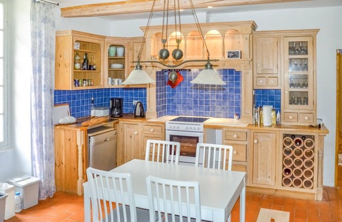 Bourg-du-Bost House | Nice home in Bourg du bost with WiFi