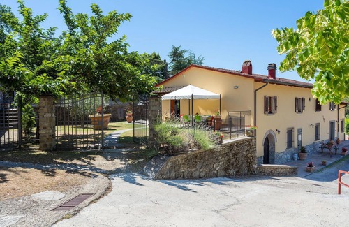 Dicomano House | Nice home in Dicomano FI