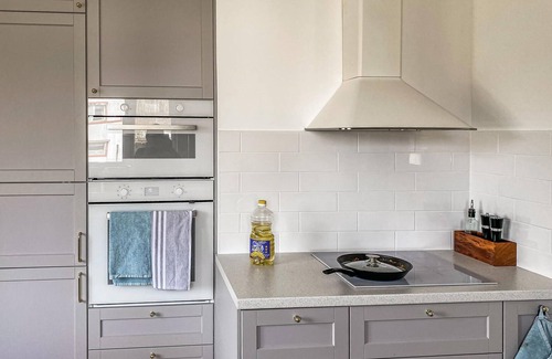 Edsbruk House | Nice home in Edsbruk with kitchen