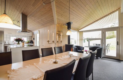 Krejbjerg House | Nice home in Ejstrupholm with sauna