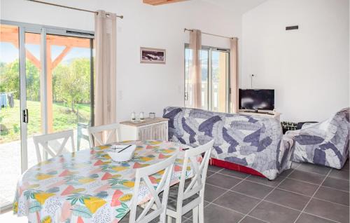 Galan House | Nice Home In Galan With Kitchenette