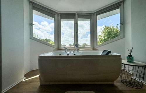 Groffliers House | Nice Home In Groffliers With Wifi