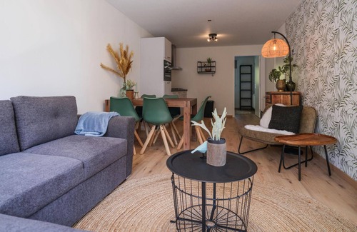 Heinkenszand House | Nice home in Heinkenszand with sauna