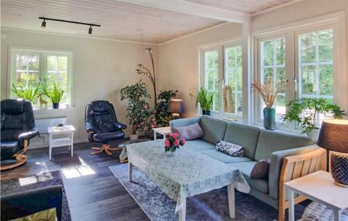 Hishult House | Nice Home In Hishult With Wifi