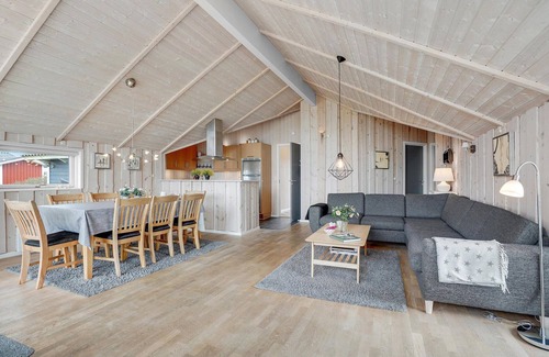Hvide Sande House | Nice home in Hvide Sande with sauna