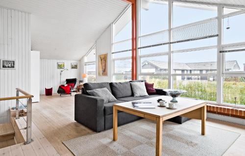 Juelsminde House | Nice Home In Juelsminde With Kitchen
