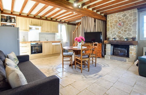 La Cambe House | Nice home in La Cambe with kitchen