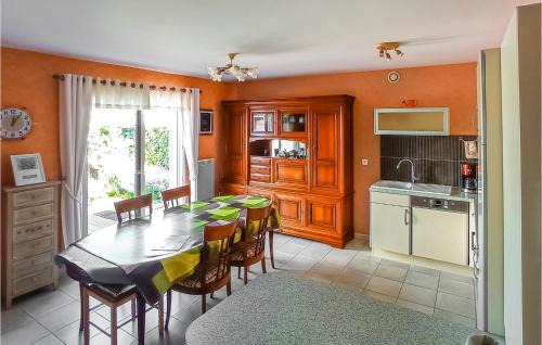 La Turballe House | Nice Home In La Turballe With Wifi