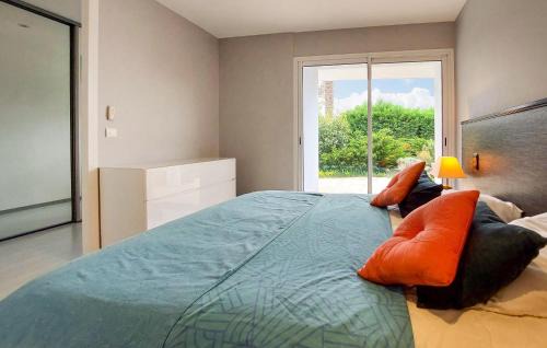 Leon House | Nice Home In Léon With Kitchen