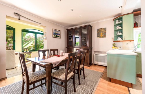 Brasina House | Nice home in Mlini-Brasina with kitchen
