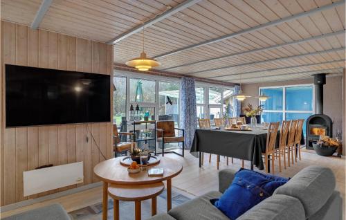Houstrup House | Nice Home In Nørre Nebel With Sauna