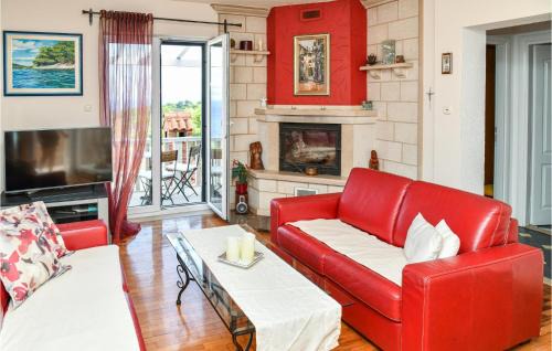Postira House | Nice Home In Postira With Wifi
