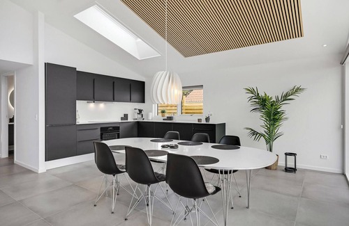 Ronde House | Nice home in Rønde with house sea view