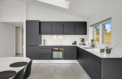 Ronde House | Nice home in Rønde with house sea view