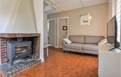 Saint-Aubin-sur-Mer House | Nice Home In Saint-Aubin-Sur-Mer