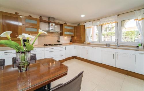 Sa Torre House | Nice Home In Sa Torre