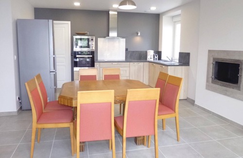 Saint-Marcouf House | Nice home in Saint-Marcouf with kitchen