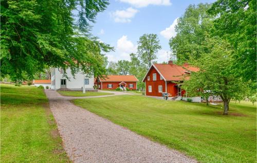 Skovde Municipality House | Nice Home In Skövde With Kitchen