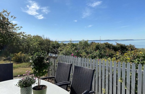 Lihme House | Nice home in Spøttrup with 2 Bedrooms and Jacuzzi