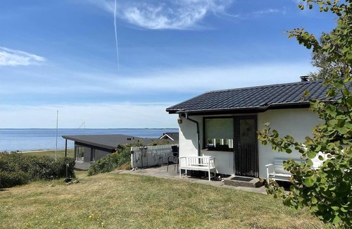 Lihme House | Nice home in Spøttrup with 2 Bedrooms and Jacuzzi