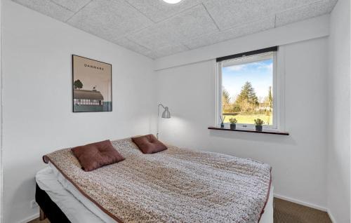 Skaven Strand House | Nice Home In Tarm With Kitchen
