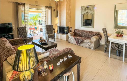 Lerna House | Nice Home In Xiropigado With Wifi