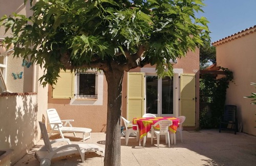 Portiragnes-Plage House | Nice house , 2 bedrooms, 5 people, spacious terrace south exposed, secured residence LES ONDINES.