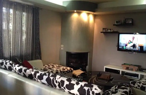 Tirana House | Nice House next to a beautiful park