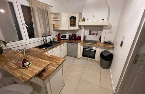 Draveil Villa | Nice house with Seine view