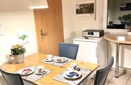 Burgeresch Apartment | Nice living in a quiet and central location - 2 bedrooms/WM/TR/1 car parking space