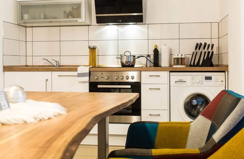 Mauschbach Apartment | Nice, modern apartment with sun terrace near Fashion Outlet Zweibrücken