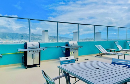 Waikiki Condo | Nice Ocean View 1bed room, full kitchen, near Waikiki Beach! Rooftop pool&BBQ.