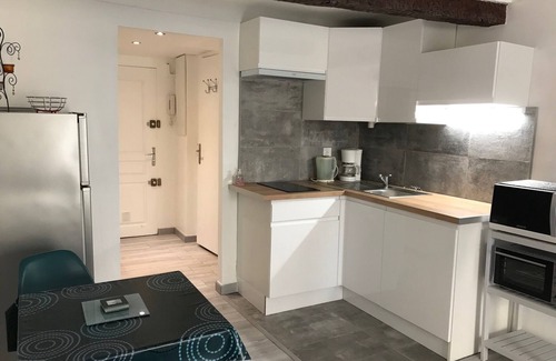 Old Town Apartment | Nice old town, prime location, balcony, beach 5 min, Wifi