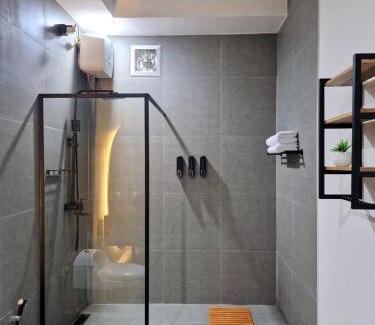 Sunset Road Apartment | Nice Place To Stay - Cozy Living