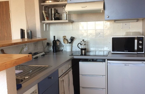 Les Halles - Valliere Apartment | Nice, quiet apartment in the center of Narbonne